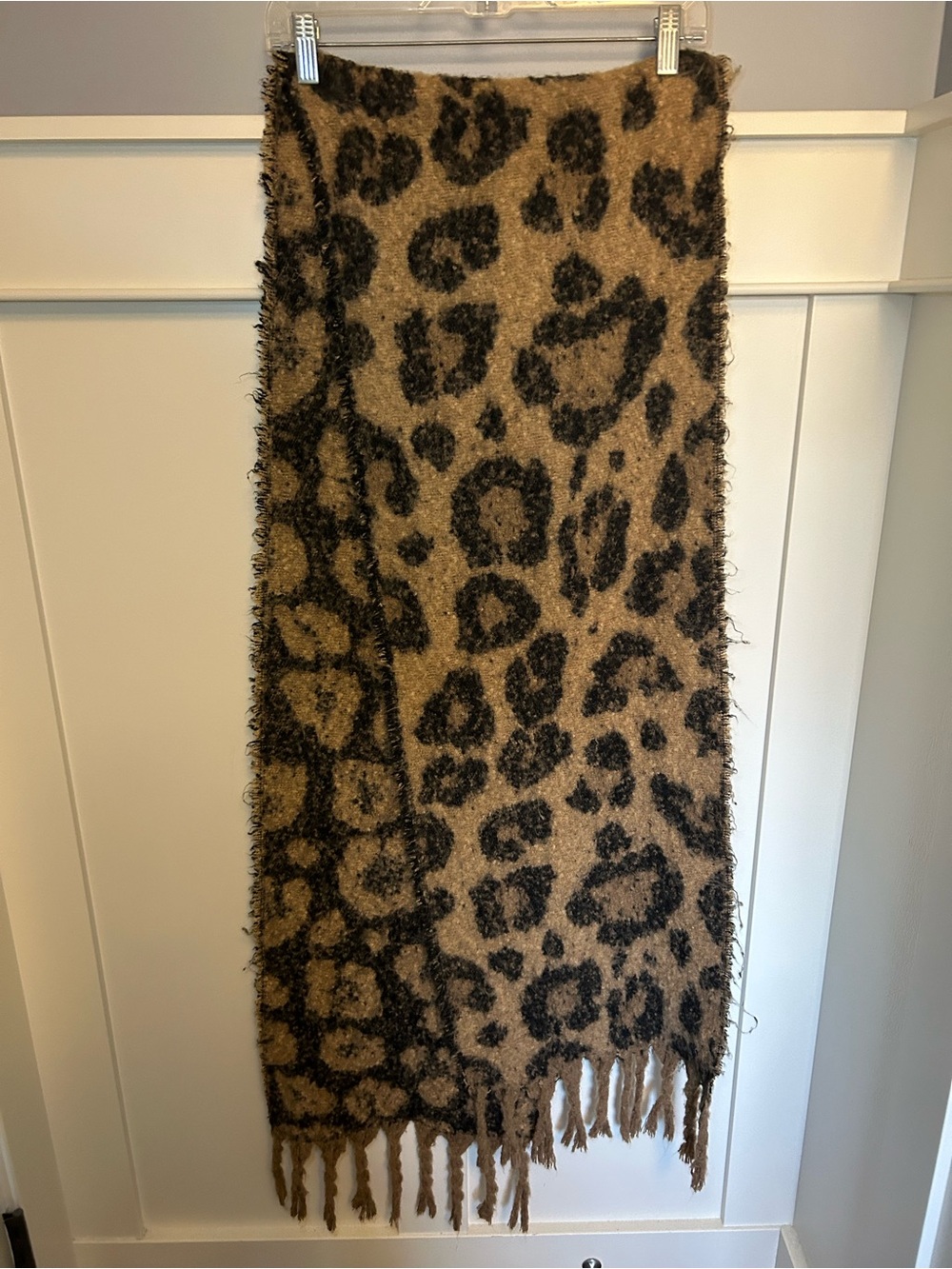 Vintage “a new day” soft fuzzy leopard print scarf